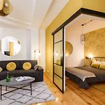 House Centrum *